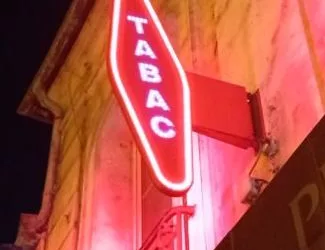 Fabrication de Carottes de Tabac : Expertise en Usinage et Intégration LED avec Solandis