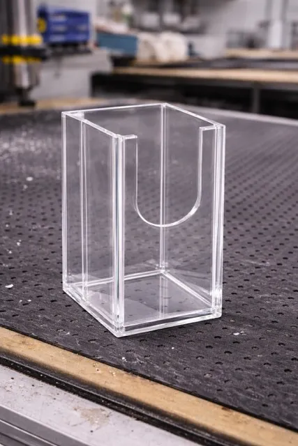 porte-testeur-parfum-usinage-plexi-pmma-atelier-fabrication-occitanie - Moyenne Usinage PLV, bloc vitrine, porte mouillette pour magasin FEBEA COSMED